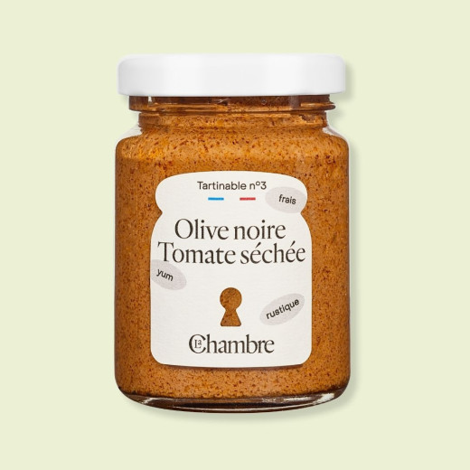 Black Olive Sun-Dried Tomato Spread: Southern flavors for appetizers!