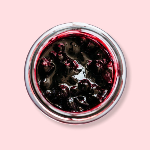 Blackcurrant Violet with pieces and 57% fruit