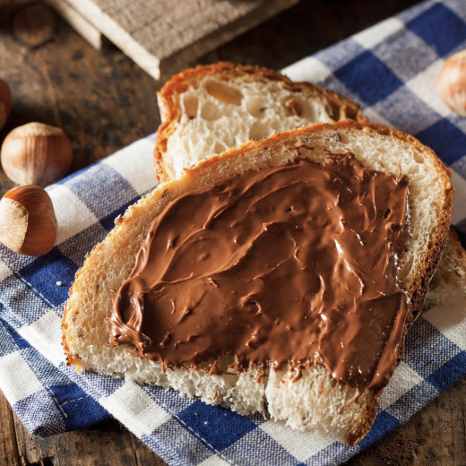 Hazelnut Spread: Creamy texture and pure flavor, palm oil free!