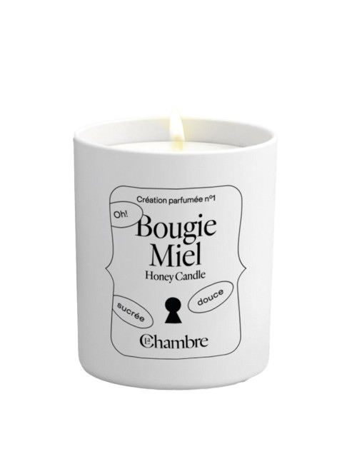 Honey scented candle, gourmet and warm atmosphere