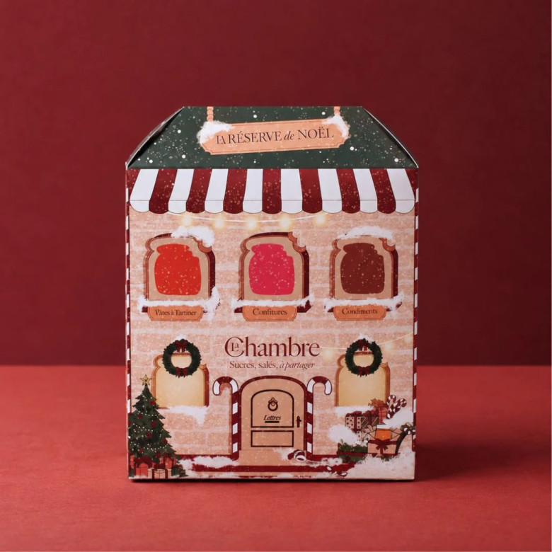 Le calendrier de l'Avent gourmand de La Chambre, en forme de maison de Noël, garni de 24 créations de 30 g