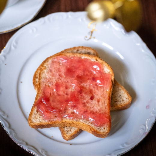 Artisanal Damask Rose Jelly – Special Valentine’s Edition 🌹