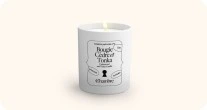 Scented glass jar candle, ideal for a cozy cedar & tonka atmosphere