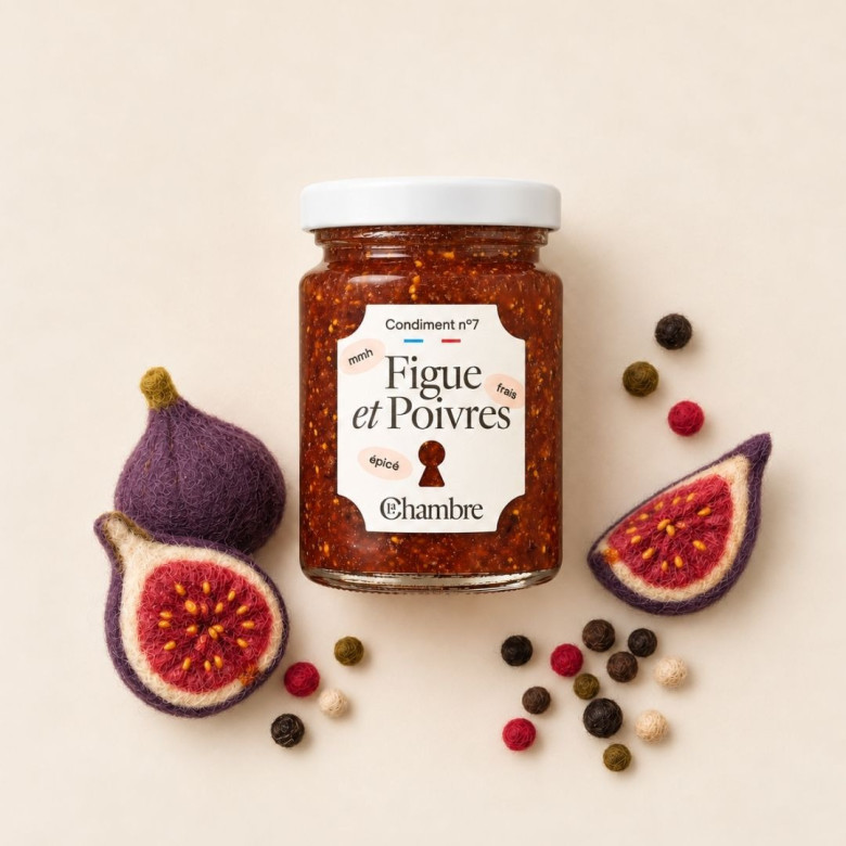 Jar of fig and peppers chutney