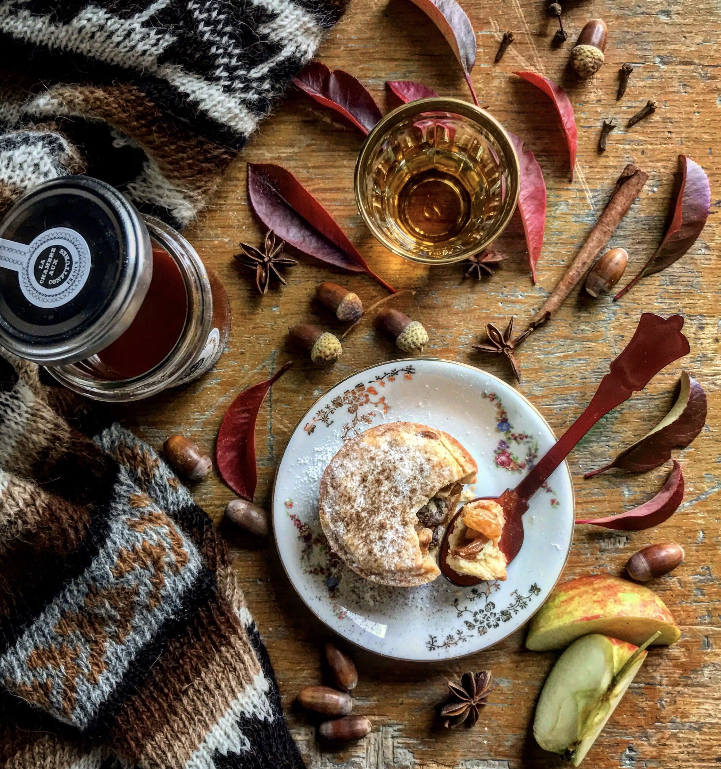 Mince pie à la confiture d'Églantine, fruits secs, épices & Whisky