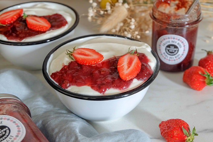 Recette de fontainebleau à la confiture de fraises