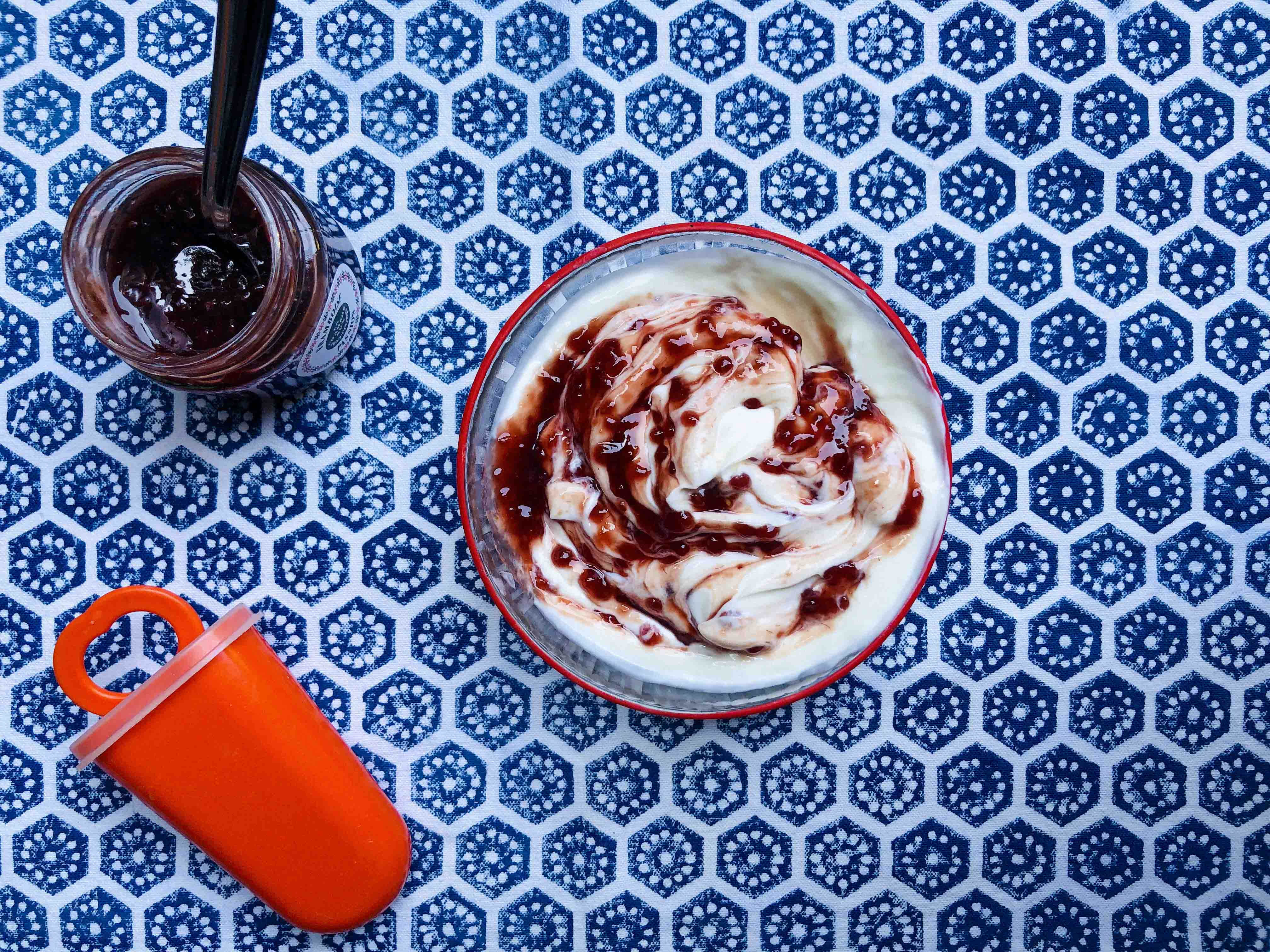 Glaces au yaourt et à la confiture de Framboise et Passion