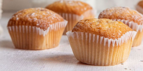 Apricot Jam-Filled Muffins